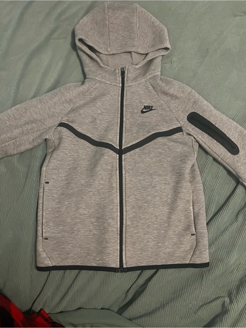 Nike Light Gray & Black Kids' Full-Zip Puffer Hoodie